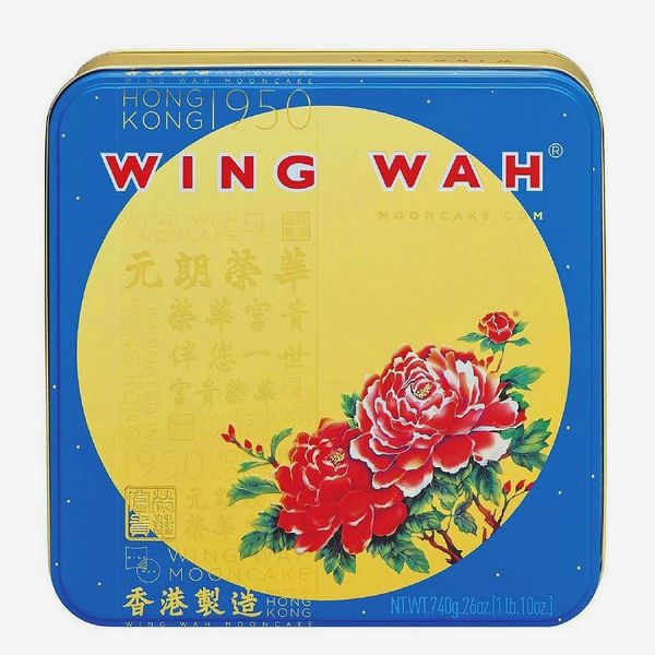 Wing Wah Mooncake White Lotus Seed Paste 2 Yolks