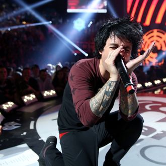 LAS VEGAS, NV - SEPTEMBER 21: Frontman Billie Joe Armstrong of Green Day performs onstage during the 2012 iHeartRadio Music Festival at the MGM Grand Garden Arena on September 21, 2012 in Las Vegas, Nevada. (Photo by Christopher Polk/Getty Images for Clear Channel)