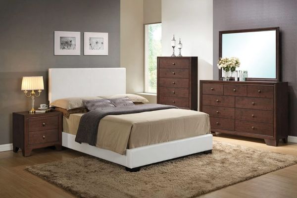 Acme Ireland III Upholstered Panel Bed