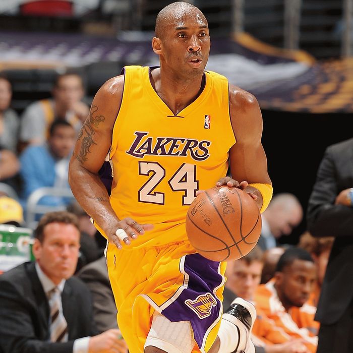 kobe bryant playing