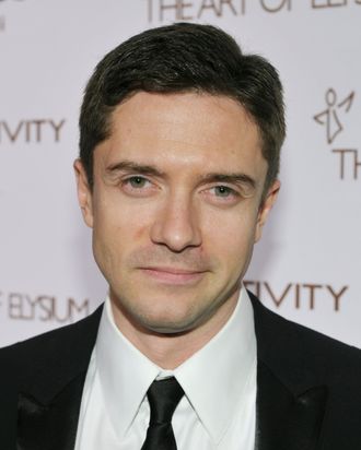 LOS ANGELES, CA - JANUARY 14: Actor Topher Grace arrives at the 2012 Art of Elysium Heaven Gala at Union Station on January 14, 2012 in Los Angeles, California. (Photo by John Shearer/Getty Images for Art of Elysium)
