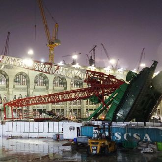 At least 52 dead in Mecca crane collapse