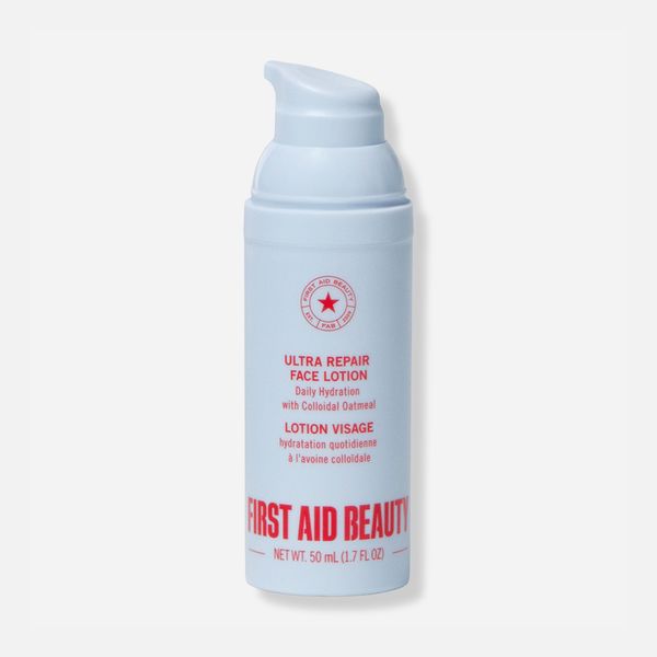 First Aid Beauty Ultra Repair Face Moisturizer