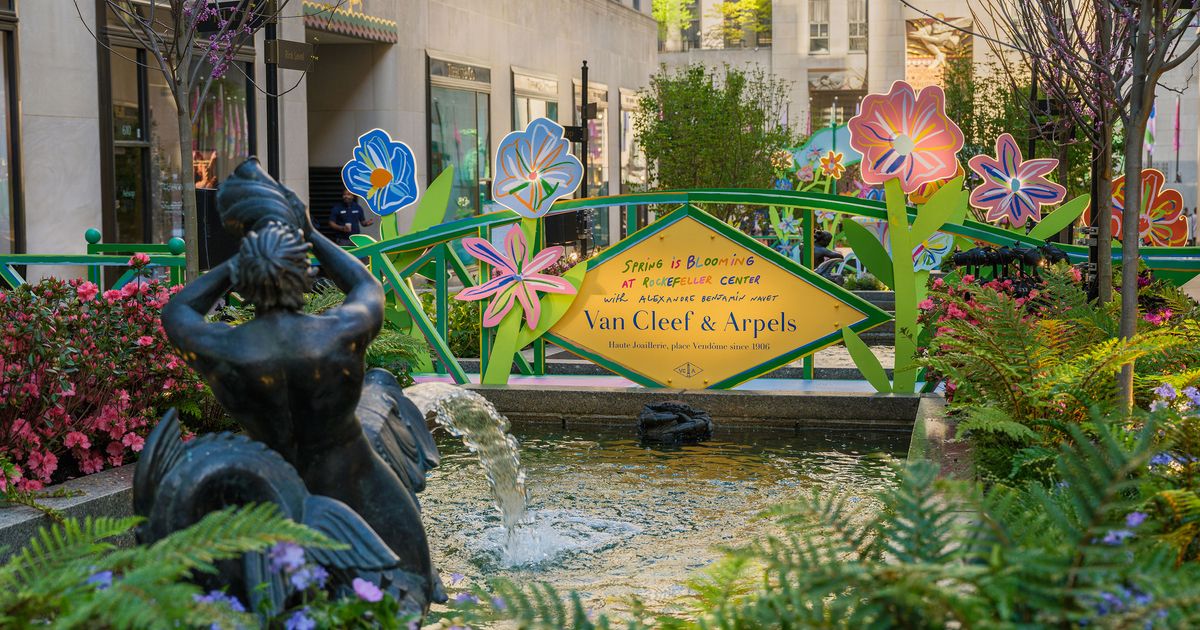 Van Cleef & Arpels Launches Rockefeller Center Installation