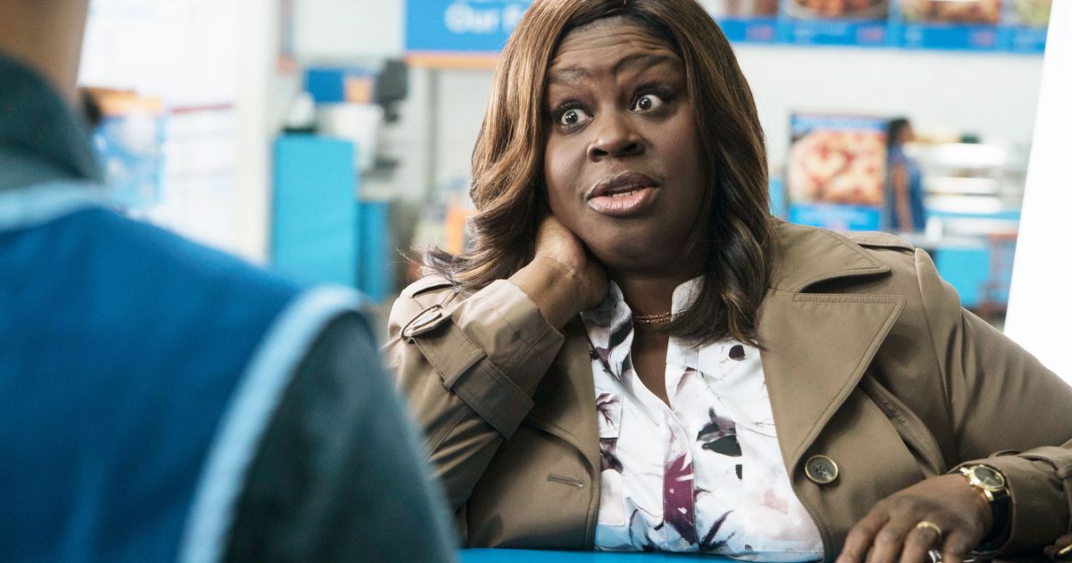 Good Girls Review, NBC Confusing Dramedy With Potential