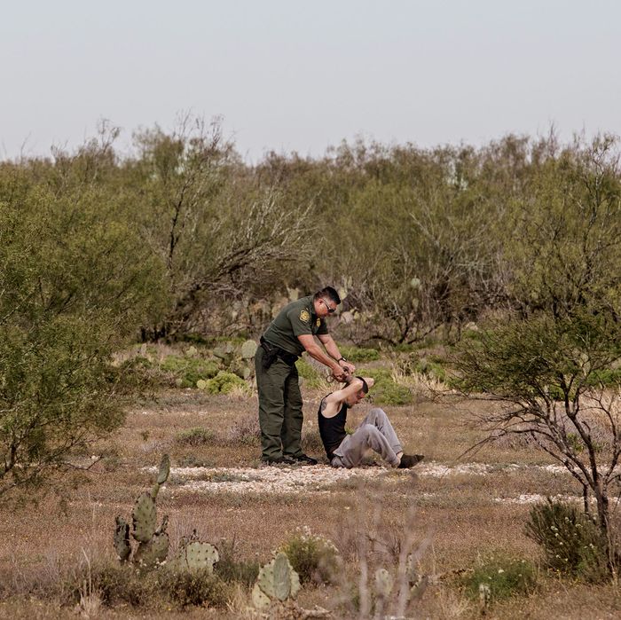 Rio Grande Valley border patrol releasing migrants without court date