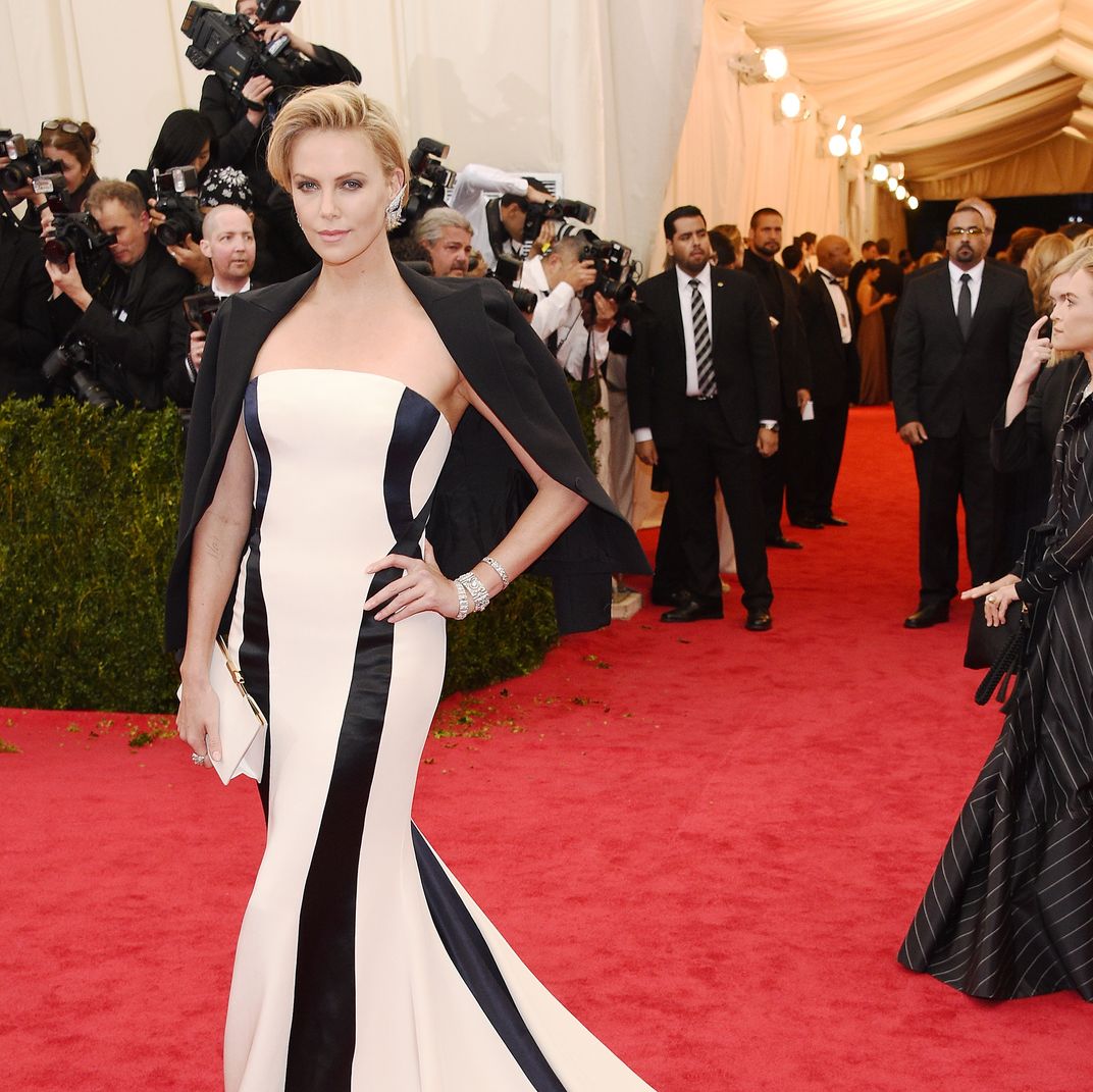 Jennifer Lawrence's Best Red Carpet Dresses: Pics | Us Weekly