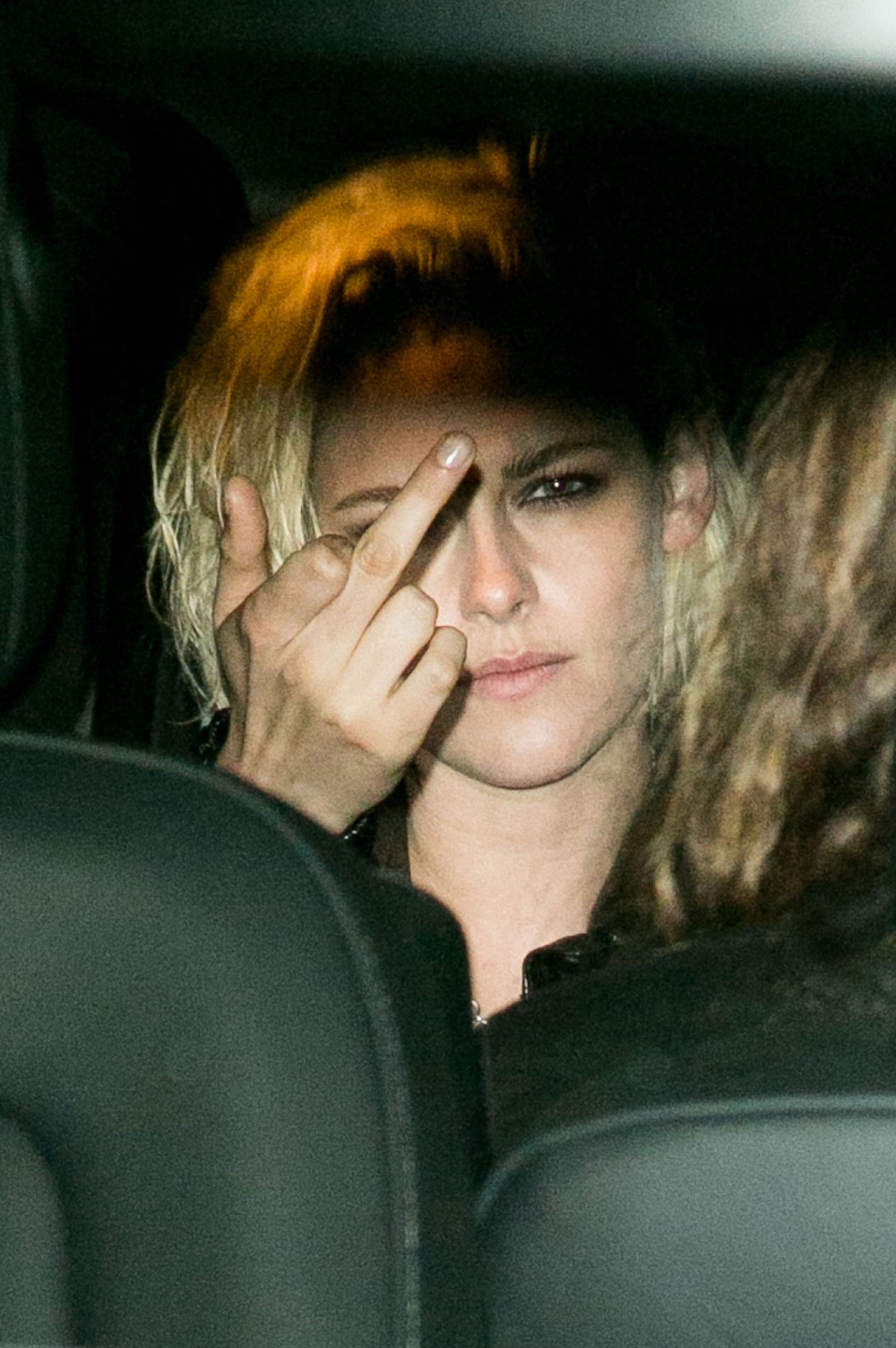 Kristen stewart fingering