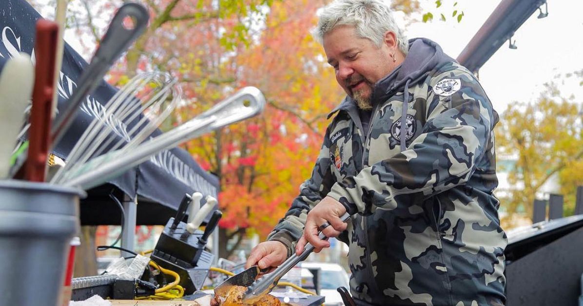 Guy Fieri Helped Cook Thanksgiving for Camp Fire Evacuees