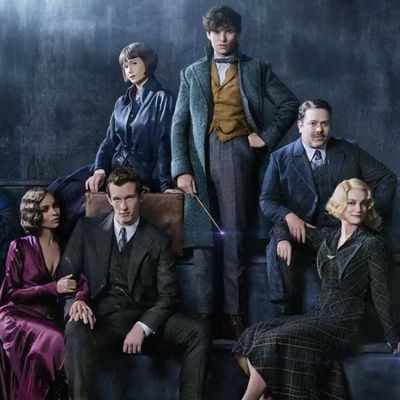 Jude Law Debuts Dumbledore in Fantastic Beasts Sequel Photo
