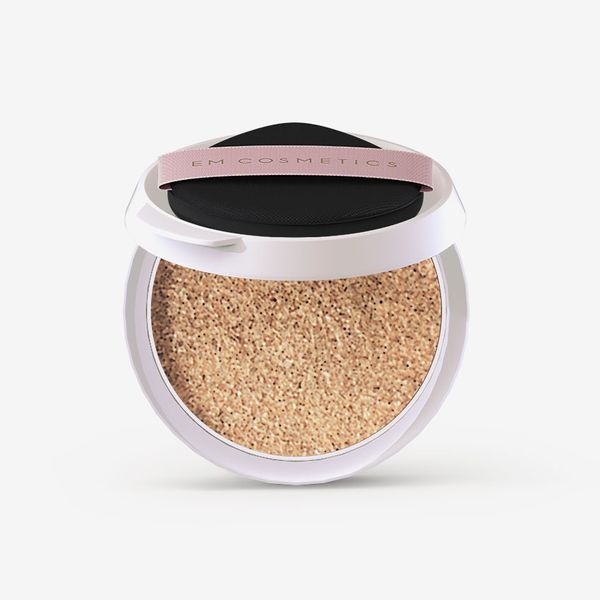 Em Cosmetics Daydream Cushion Perfect & Protect SPF 50 PA+++ in Gentle Light