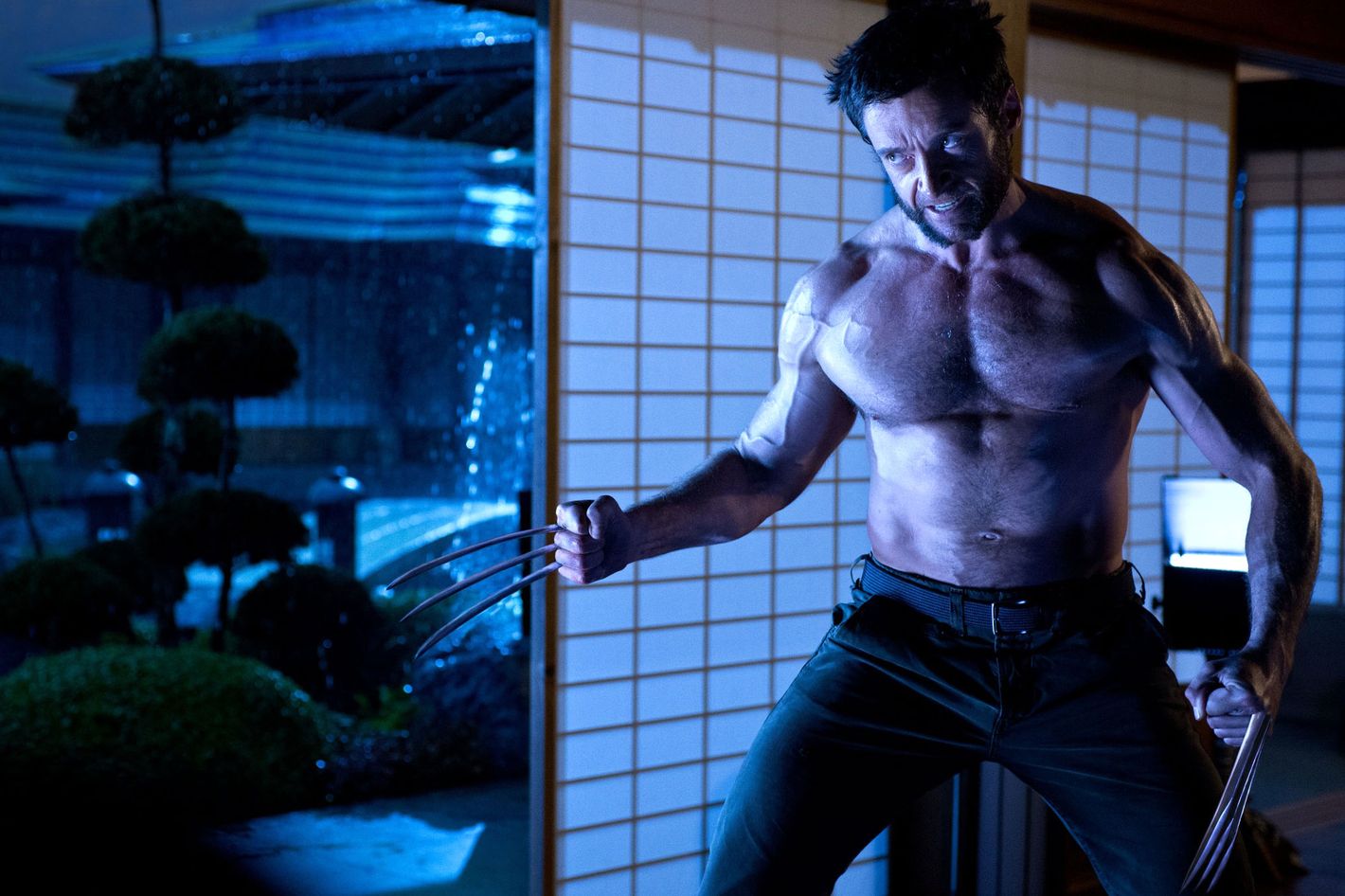 Japanese Schoolgirl Train - Edelstein on The Wolverine: Hugh Jackman's Logan Goes East