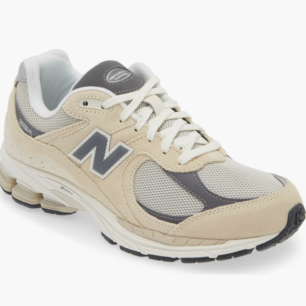 New Balance 2002R Sneaker (Men)