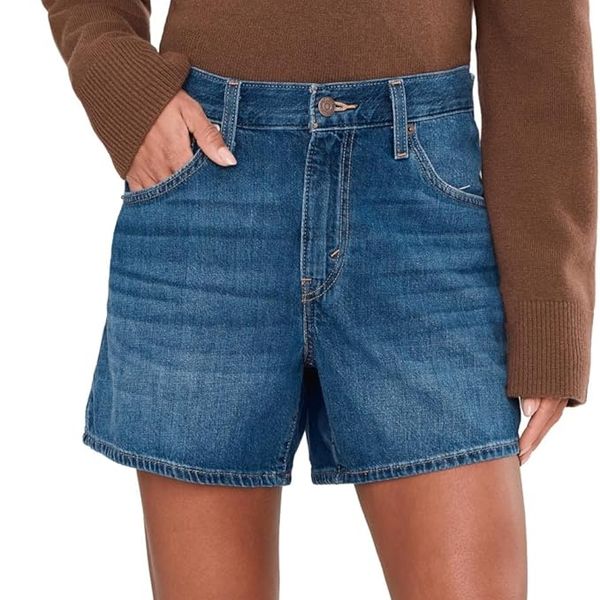 Levi's Cinch Mid-Thigh Women's Shorts