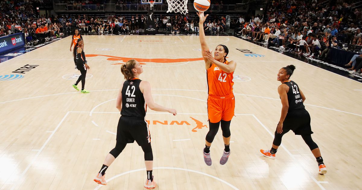 WNBA All-Stars Pay Tribute To Brittney Griner