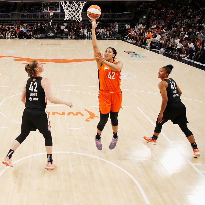 WNBA All-Stars Pay Tribute To Brittney Griner