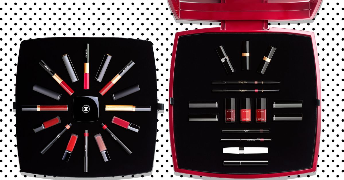 Chanel Releases Exclusive Le Rouge Compact in NYC