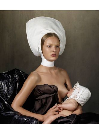 Have You Seen Naked Breast-feeding Vogue Model Mom?