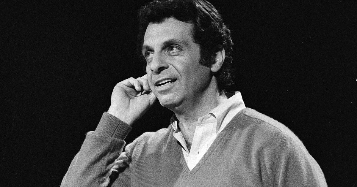 Legendary Comedian Mort Sahl Dies at Age 94