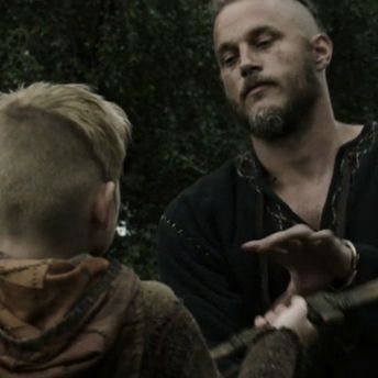 Ragnar’s son Bjorn sports a shaved back. For Viking boys, edgy hair starts here.