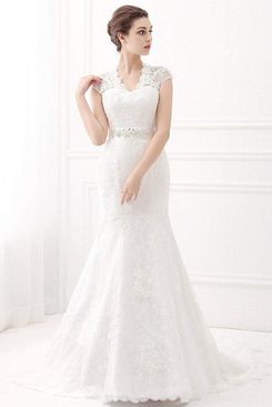 itchy lace wedding dress