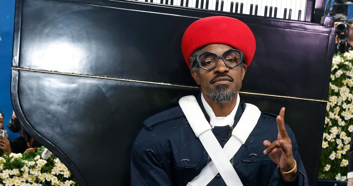 André 3000 Dropped a Piano Album to Go With His Piano Outfit