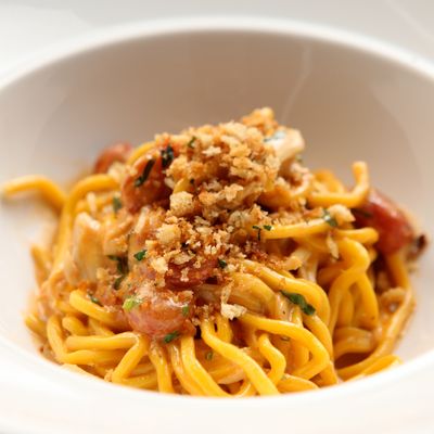 https://pyxis.nymag.com/v1/imgs/da8/37b/7203b93a9740bab36492aee1f0e31dbc6c-14-mareaspaghetti.jpg