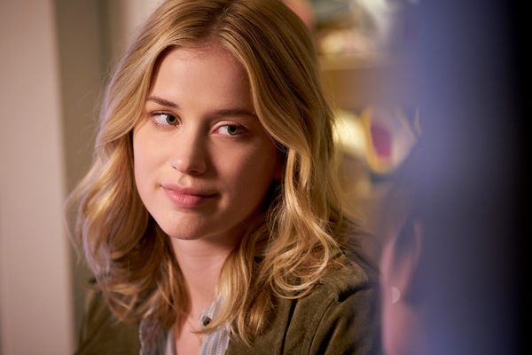 Who Is Elizabeth Lail? New Details On The Actress Who Plays Beck