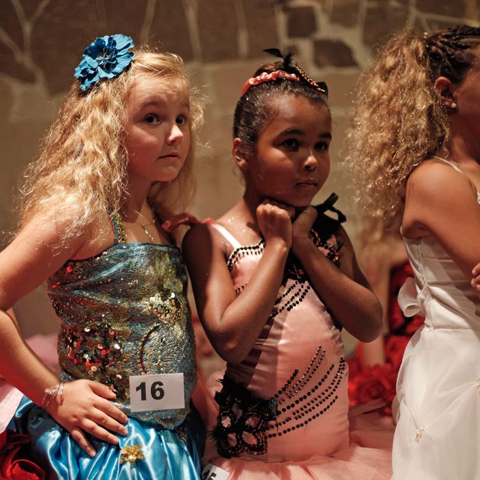 ban child beauty pageants