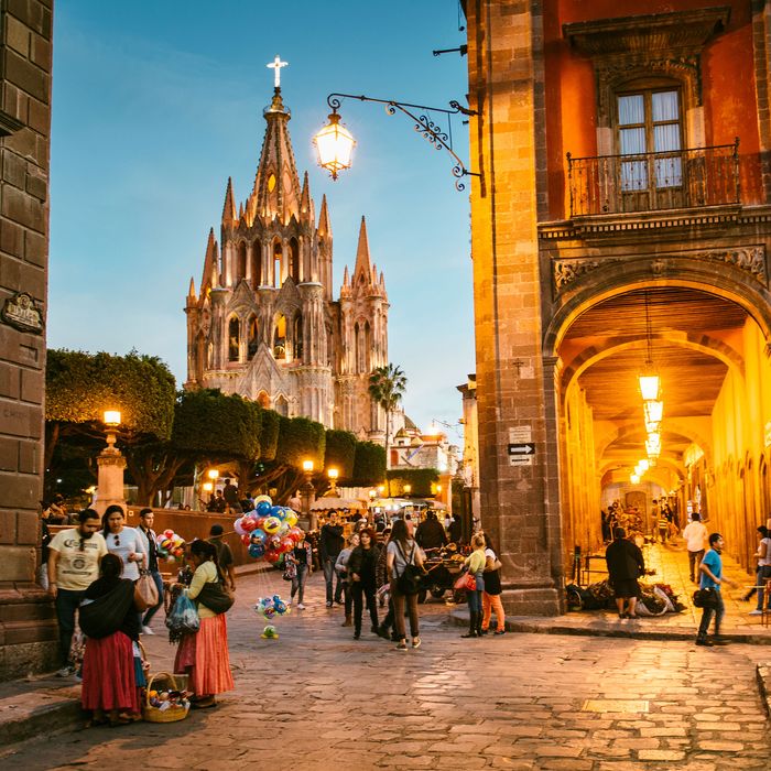 Arriba 103+ Foto Iglesias En San Miguel De Allende Cena Hermosa