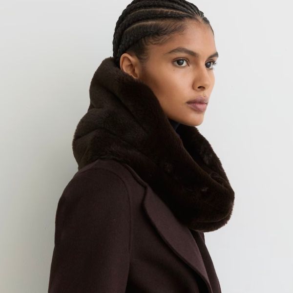 Reiss Fran Faux Fur Snood in Chocolate