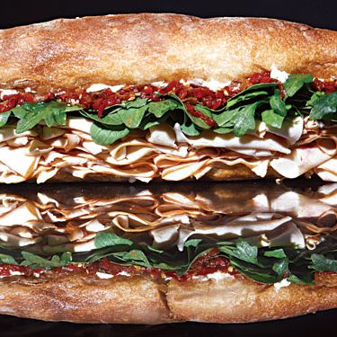 http://images.nymag.com/images/2/daily/2010/05/20100528_bigsubsandwich_190x190.jpg