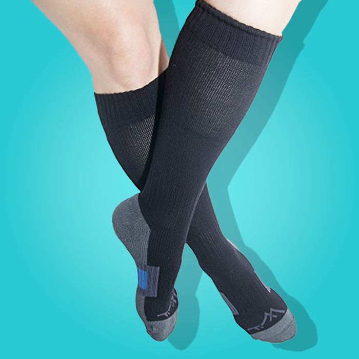 Best Compression Socks for Flying | The Strategist