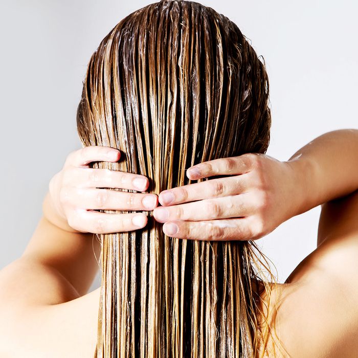9 Ways to Use Coconut Oil for Gorgeous Hair