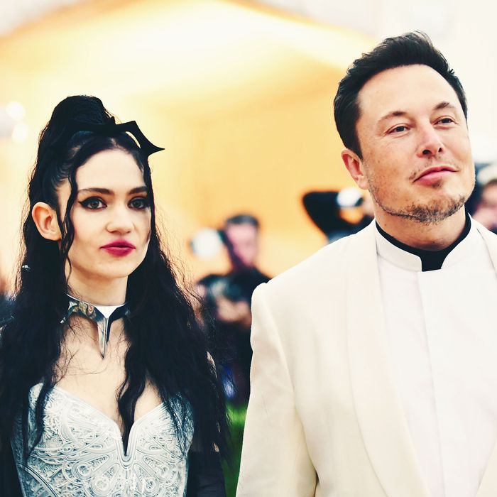 Elon Musk Shares First Images of He & Grimes Baby, X Æ A-12