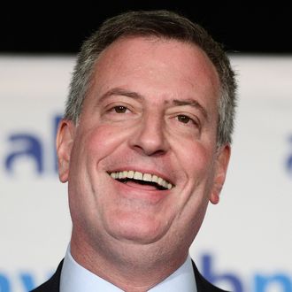  New York City mayoral candidate Bill De Blasio addresses a speech in front of members of the Association for a Better New York (ABNY) in New York, October 4, 2013. 