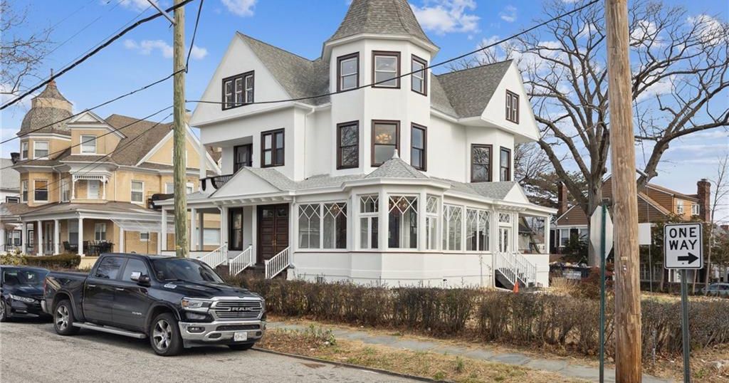 E.B. White's Mount Vernon Childhood Home For Sale - Vimarsana News