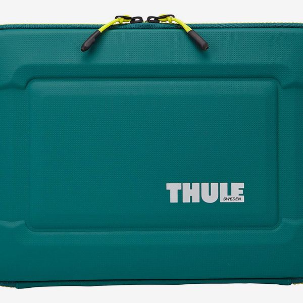 Thule Gauntlet MacBook Sleeve