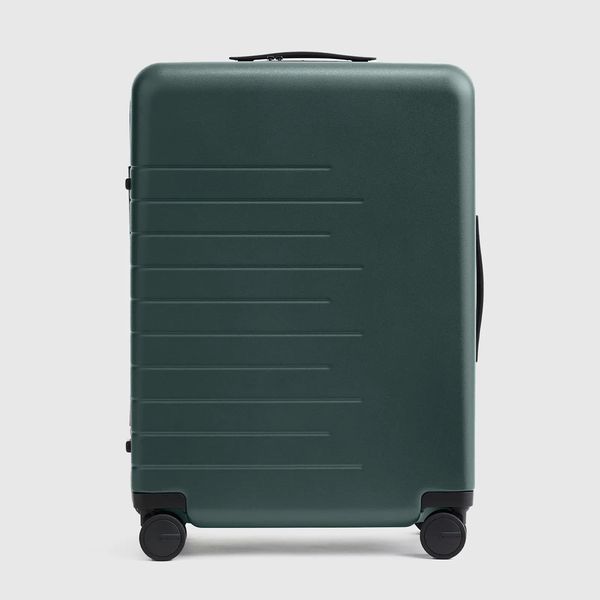 Quince Expandable Medium Check-In Suitcase