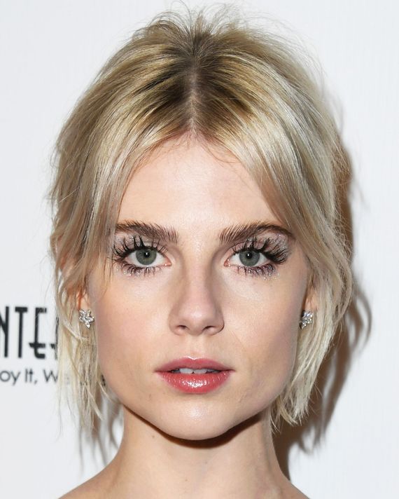 Actress Lucy Boynton Had the Best Red Carpet Beauty Looks