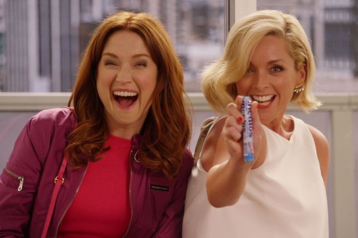 Unbreakable Kimmy Schmidt' is back for a second season and it brought a new  slate of baseball jokes