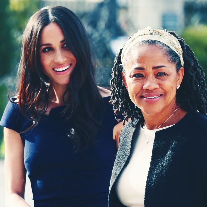 Meghan Markle Won T Celebrate Christmas With Doria Ragland