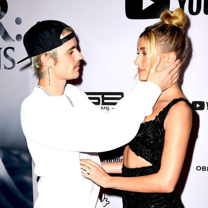 Justin Bieber Says ‘sex Can Be Kind Of Confusing During Ama 8721