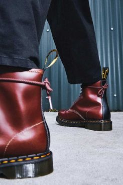 Dr. Martens 1460 Men's Abruzzo Leather Lace Up Boots