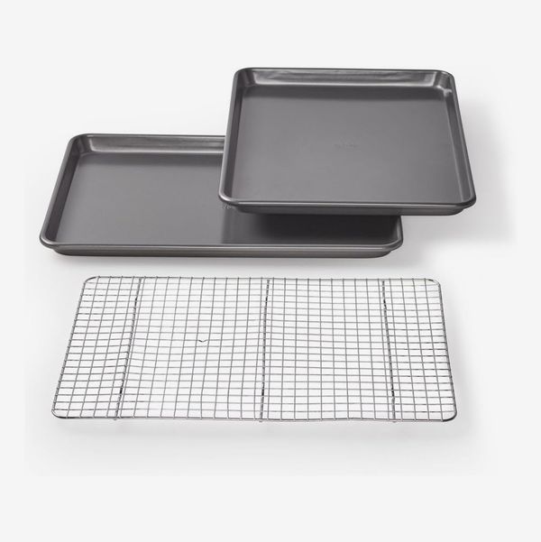 Chicago Metallic Professional Nonstick Sheet Pan Set Pan Set with Cooling Rack