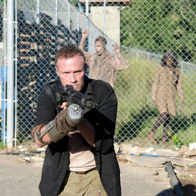 Merle Dixon (Michael Rooker) - The Walking Dead - Season 3, Episode 11