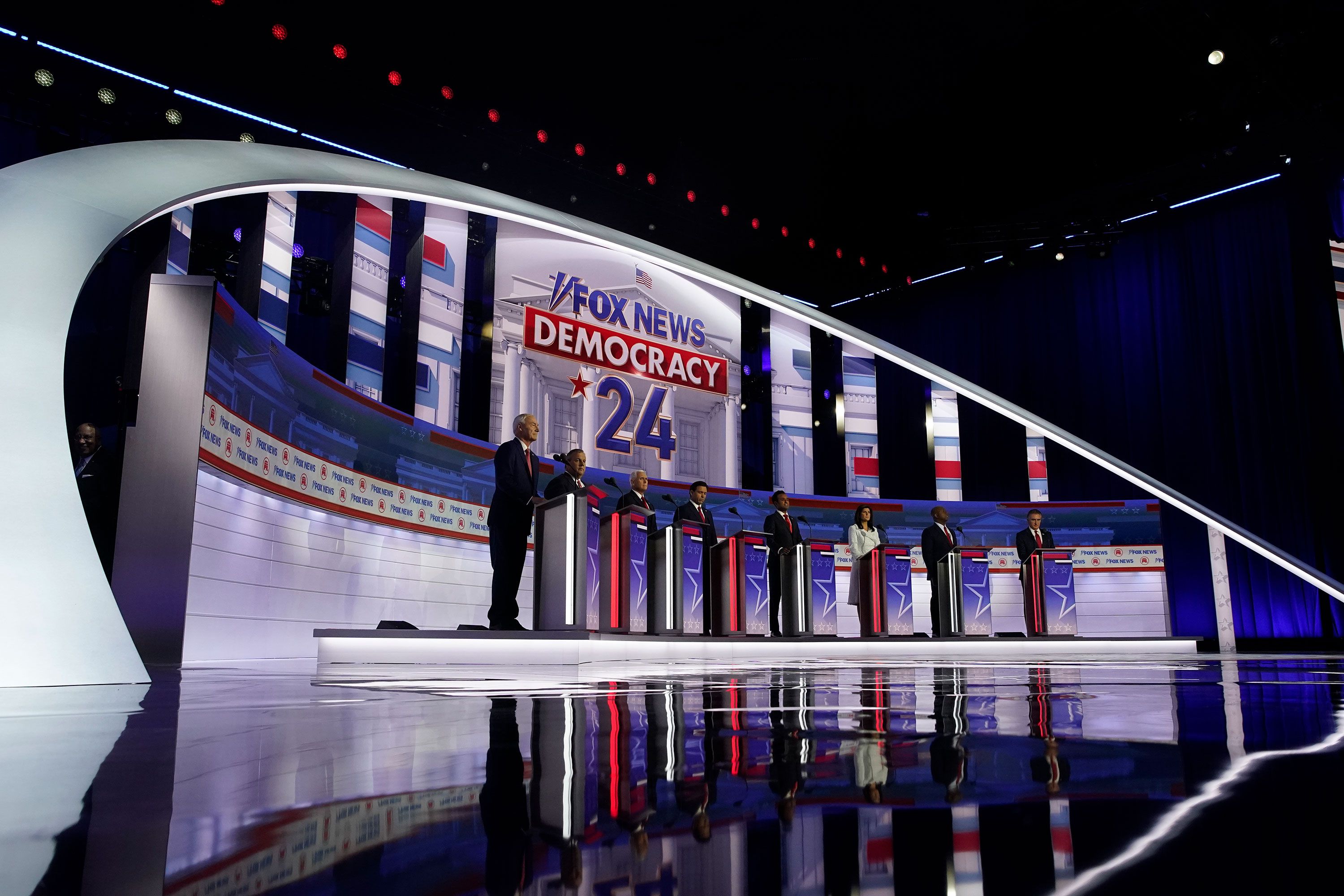 Republican Debate: Who's In, Who's Banned, Who's Boycotting