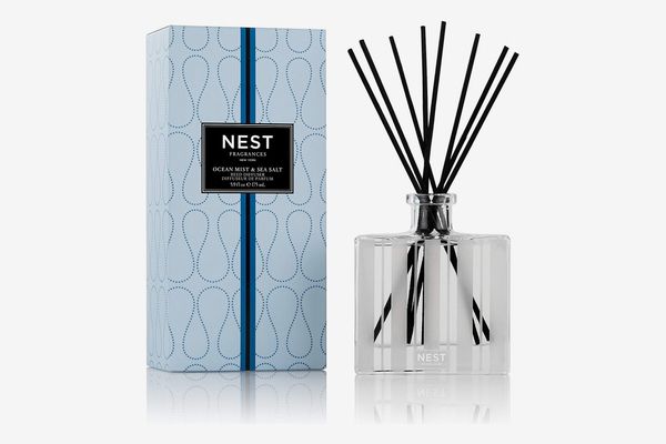 NEST Fragrances Reed Diffuser- Ocean Mist & Sea Salt