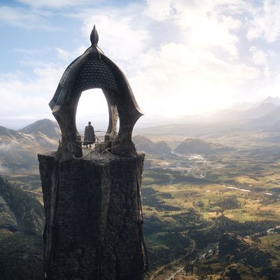 The Lord of the Rings: The Rings of Power Review: A Gorgeous, Welcome  Return to Middle-Earth