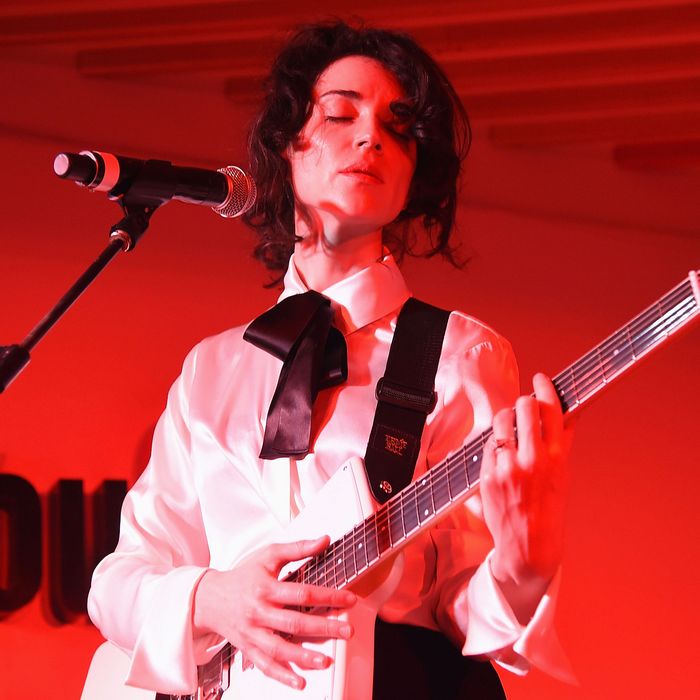 An Appreciation Of St Vincent S Guitar Skills